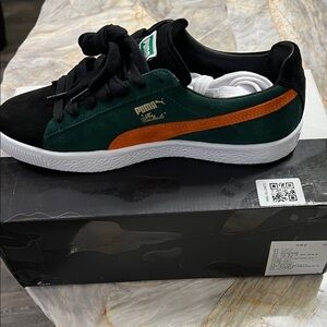 Puma Clydes Mens Sneakers - Black, Green, and Orange